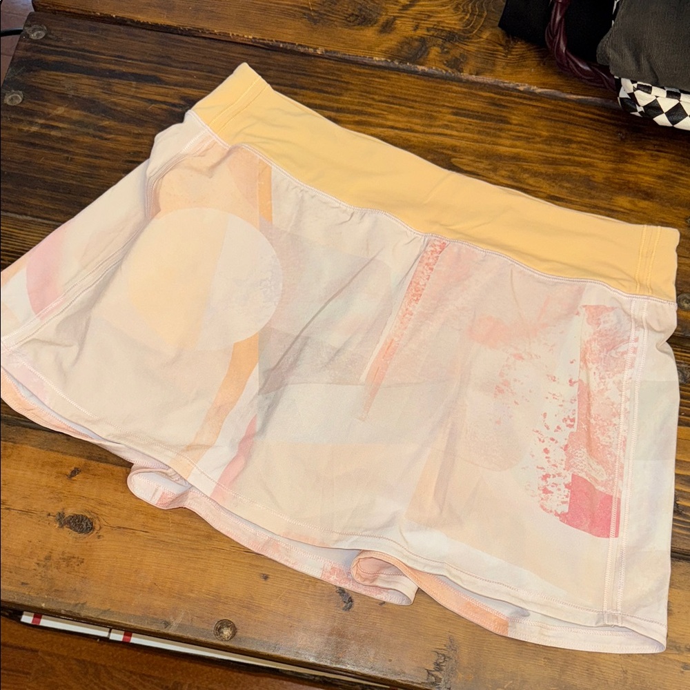 Lululemon Pace Rival multicolored skirt. Size 10. Like new.